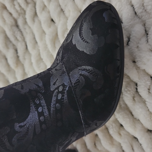 Seychelles Black Brocade Ankle Boots Heeled Size 7 - Picture 4 of 6
